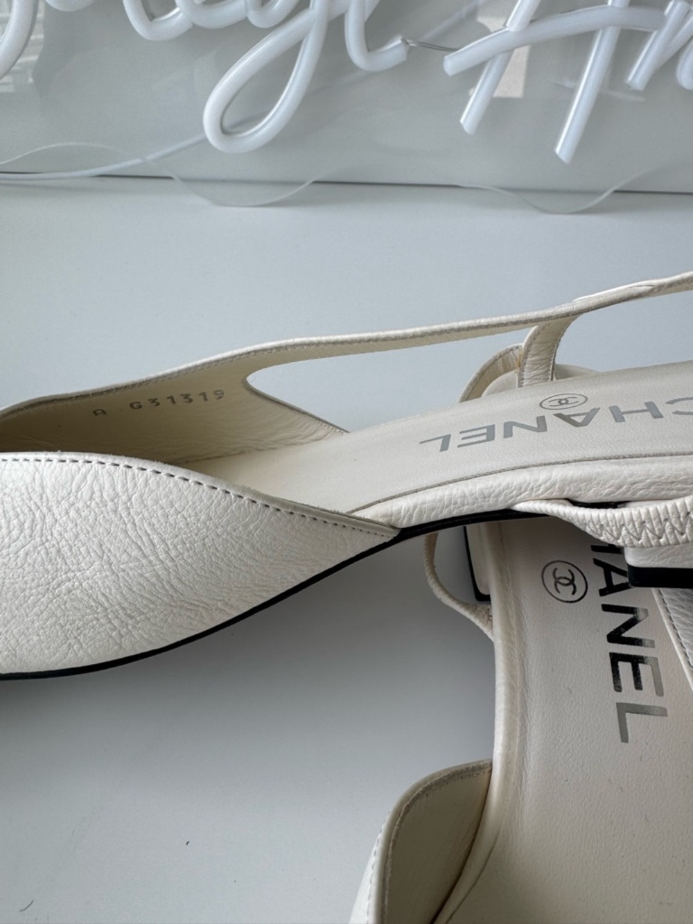 CHANEL Beige and Black Goatskin Slingback Flats - Picture 7 of 12